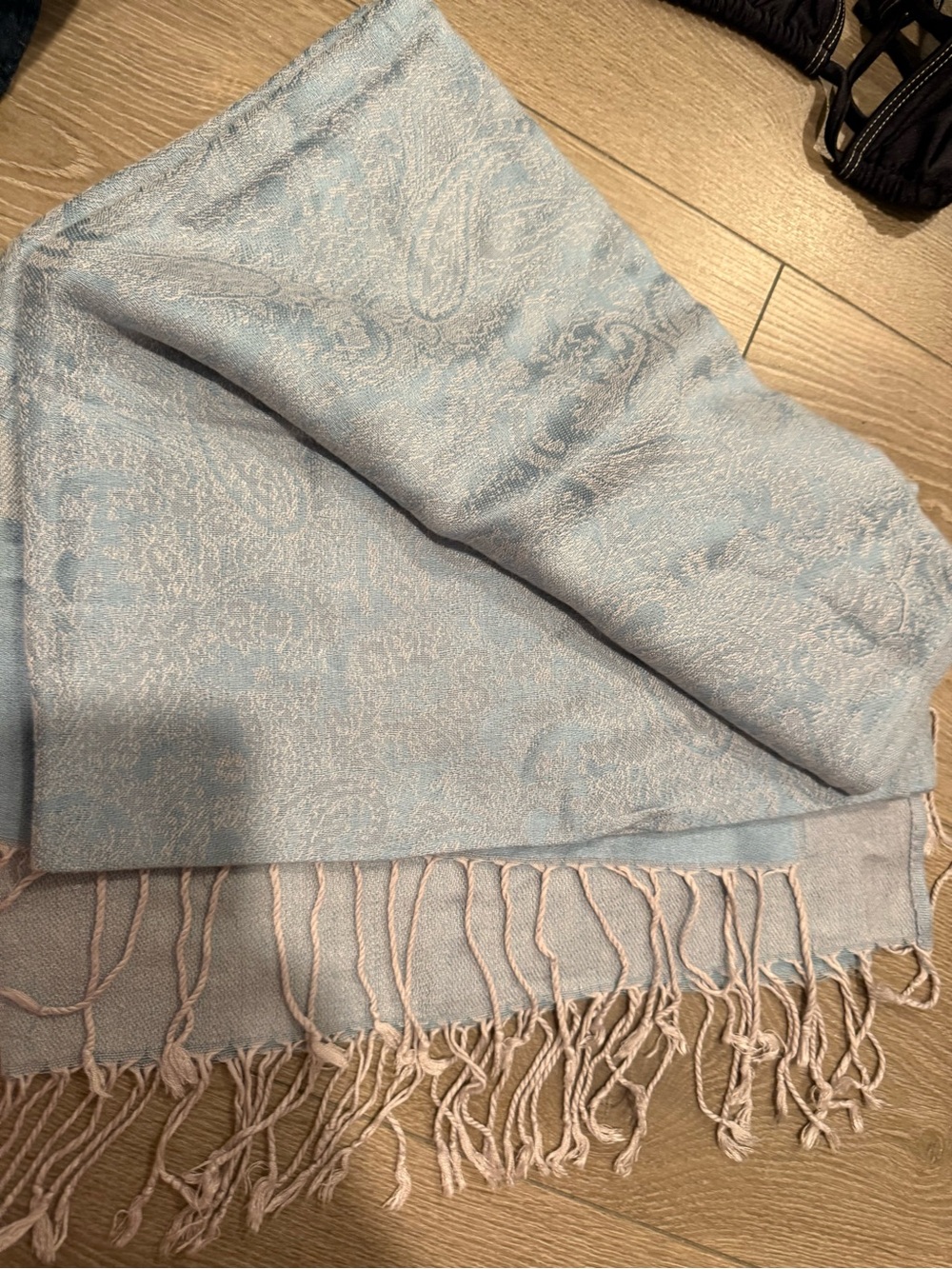 Light blue pashmina